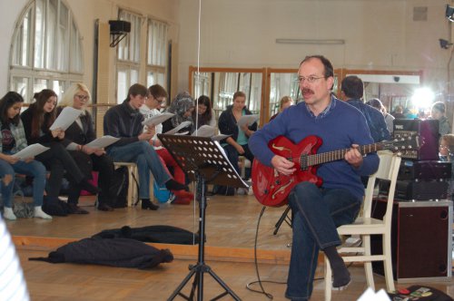 gesungen mit Roland Kadan.