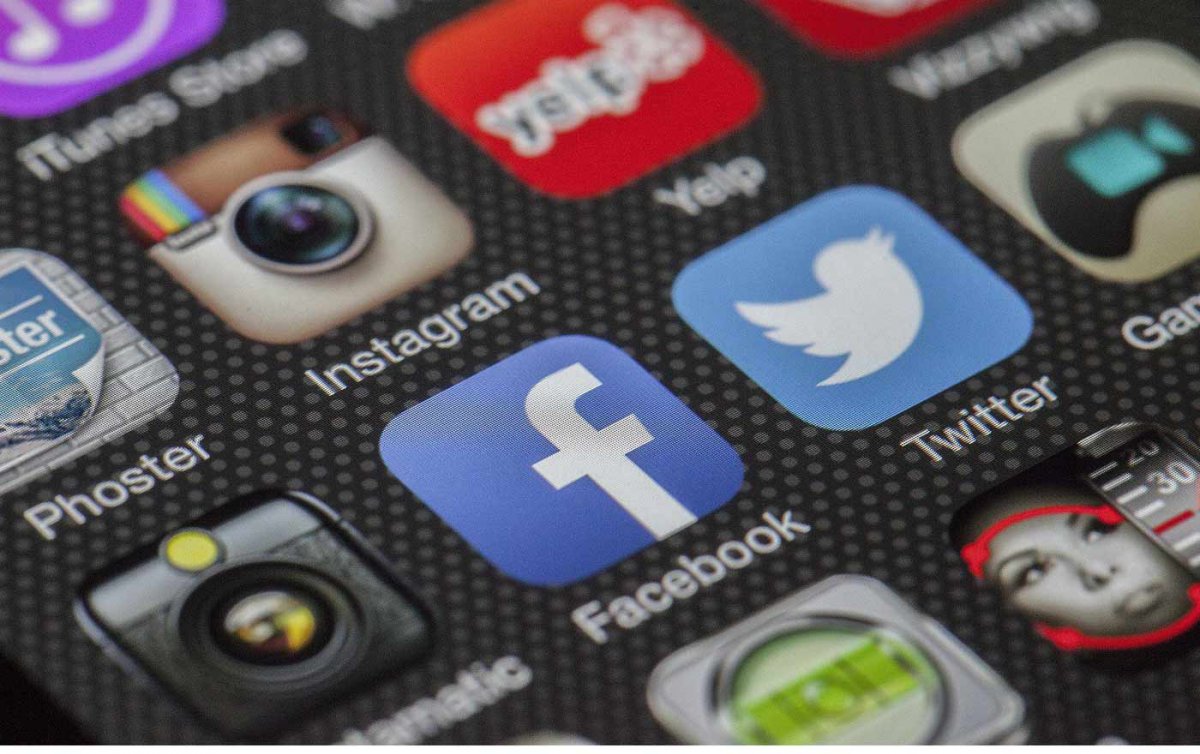 In Internet und sozialen Medien wird das Recht auf Meinungsfreiheit durch Hetze, Beschimpfungen und Hassrede missbraucht, warnt Bischof Michael Bünker anlässlich des Tages der Menschenrechte. Foto: pixabay