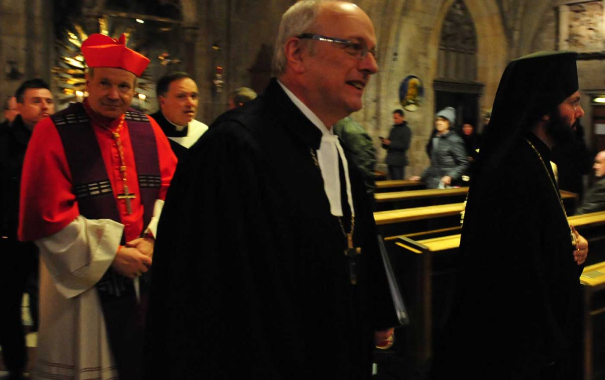 Substantielle Fortschritte im Verhältnis der Kirchen zueinander mahnt der Wiener Theologe Ulrich H.J. Körtner ein. Im Bild Kardinal Christoph Schönborn, Bischof Michael Bünker und Metropolit Arsenios Kardamakis bei einem ökumenischen Gottesdienst in Wien.
