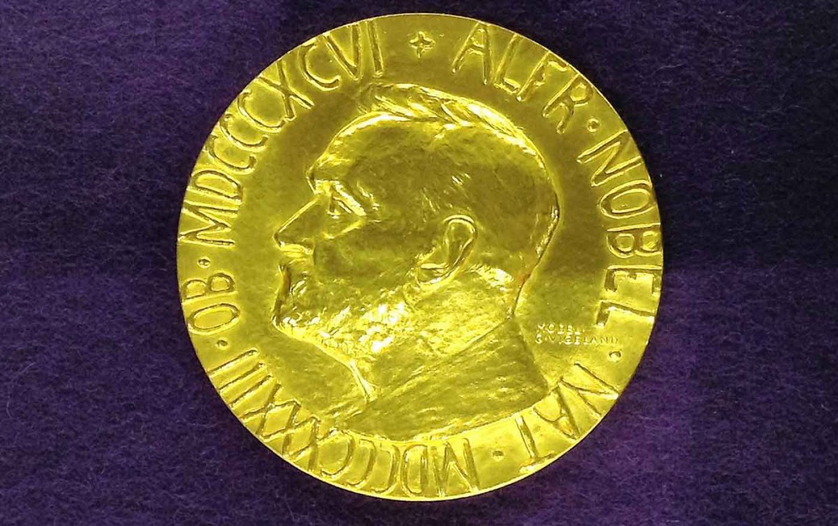 Der Friedensnobelpreis wird jährlich am 10. Dezember in Oslo verliehen. Im Bild die Medaille des Preisträgers von 1974, Eisaku Sato. Foto: wikimedia/awalin