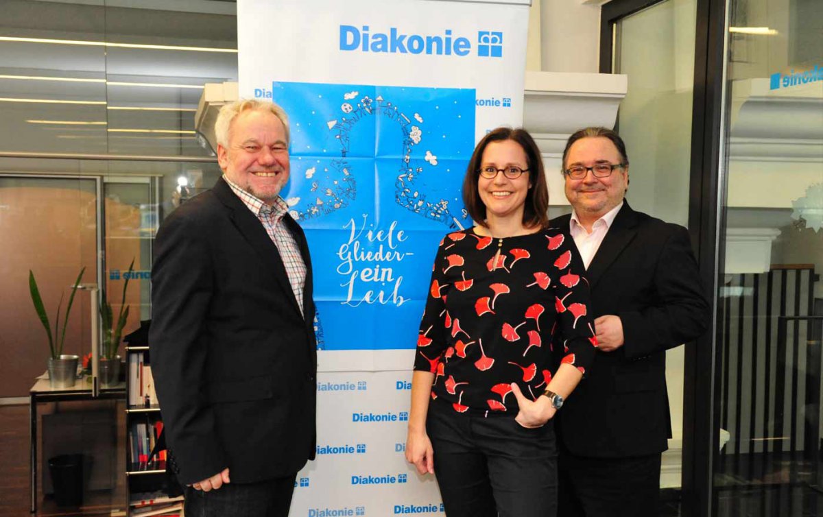 Der diesjährige Diakoniesonntag widmet sich dem Thema &quot;Viele Glieder - Ein Leib&quot;. Oberkirchenrat Karl Schiefermair, Pfarrerin Maria Katharina Moser und Diakonie-Präsident Michael Chalupka (v.l.) präsentierten das Programm. Foto: epd/M. Uschmann
