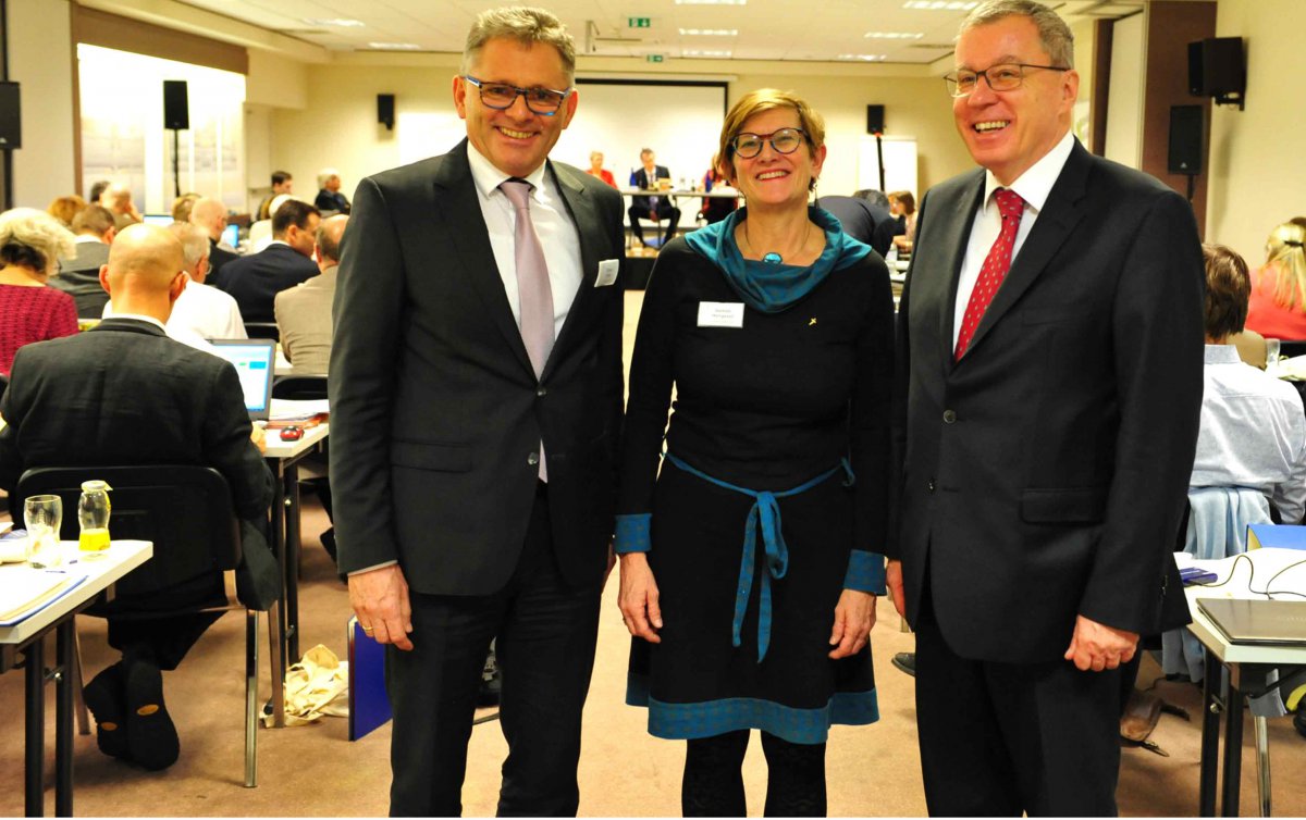 Von der Synode in den Oberkirchenrat gewählt: Günter Köber, Gerhild Herrgesell, Dieter Beck (v.l.). Foto: epd/Uschmann
