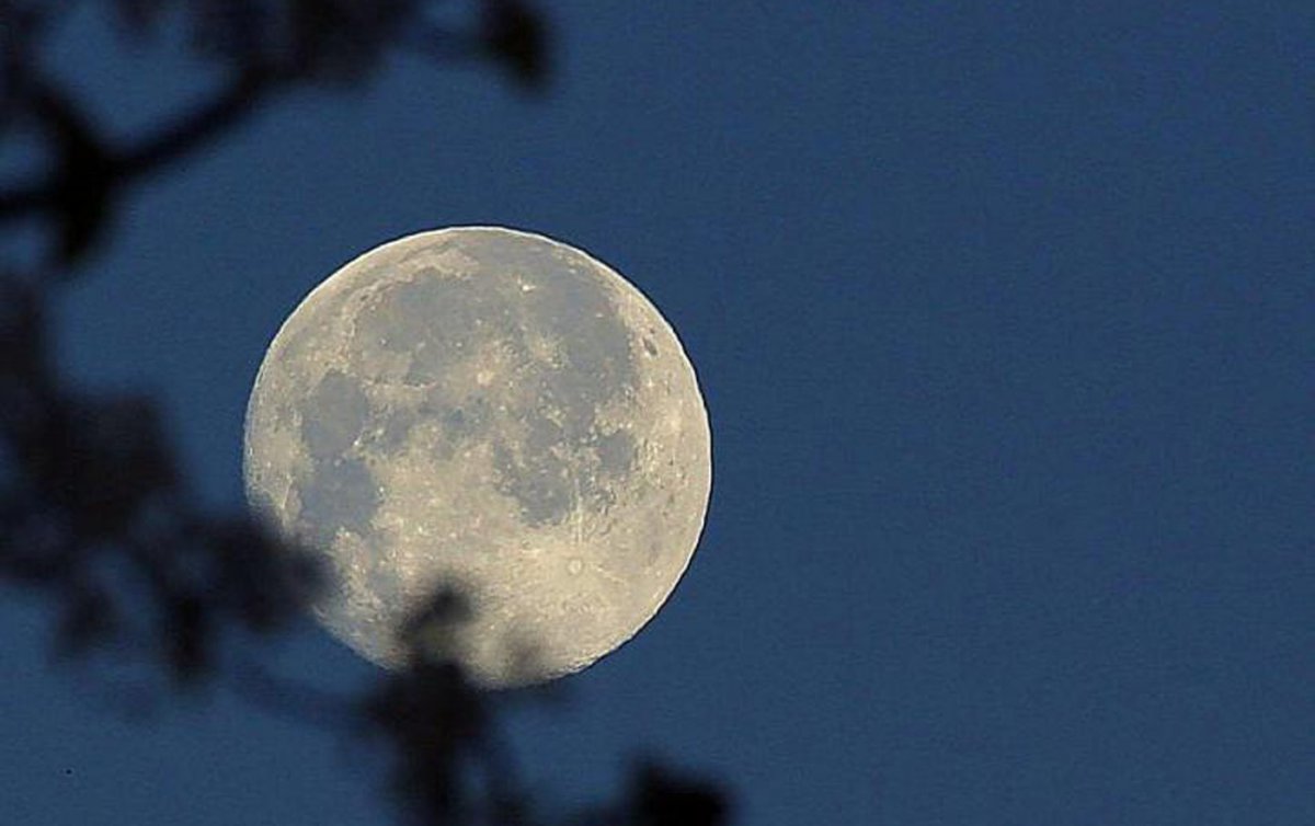   &quot;Gott schuf Sonne, Mond und die Gestirne als &#039;Zeichen für Zeiten, Tage und Jahre&#039; und damit den Rhythmus des Lebens. Dafür dürfen wir dankbar sein, auch wenn wir den Mond erobert haben.&quot; Foto: pixnio
