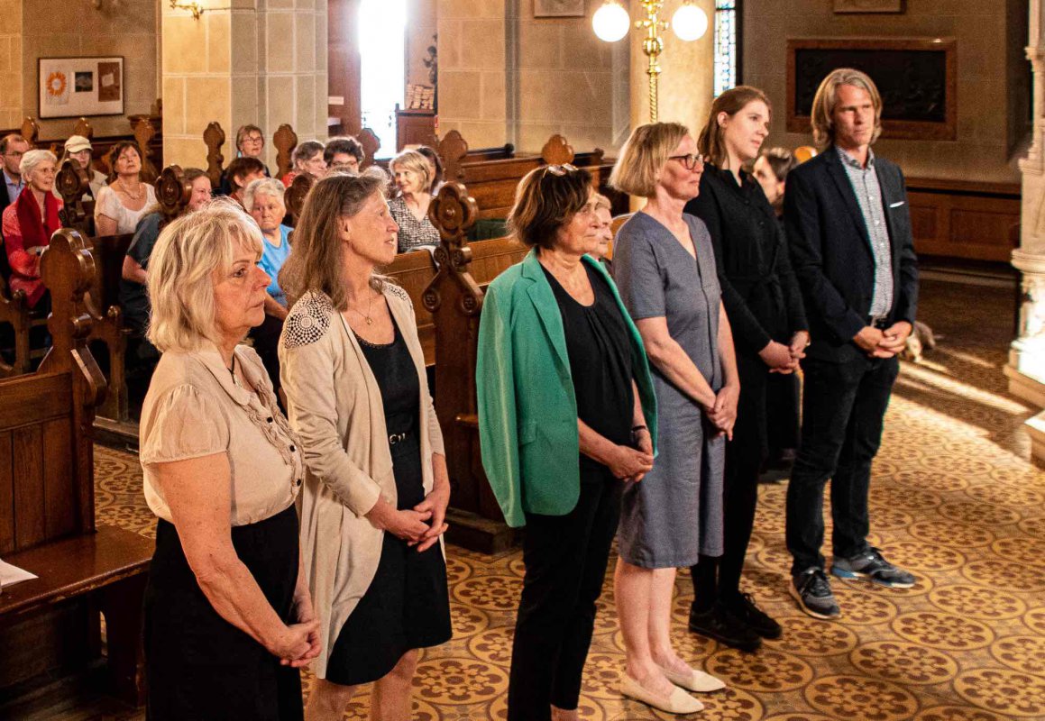 Die sechs neuen Ehrenamtlichen im Team der Wiener Evangelischen Krankenhausseelsorge beim Entsendungsgottesdienst. (Foto: Peter Kende)